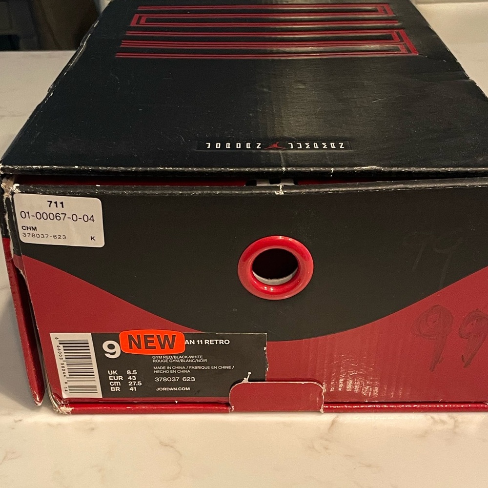 JORDAN 11 retro all red